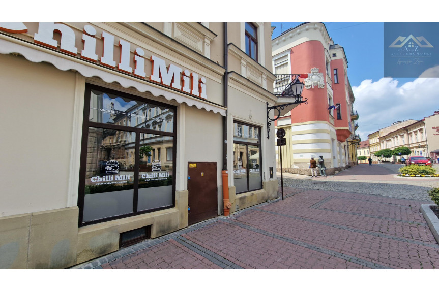 Tarn&oacute;w, Gotowy lokal pod działalność gastronomiczną, gotowy z zapleczem kuchennym, witryny