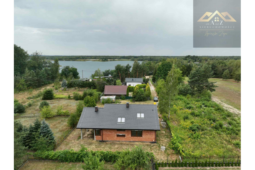 tarnowski, Radł&oacute;w, Niwka, Piękny nowy dom w Niwce nad Jeziorem