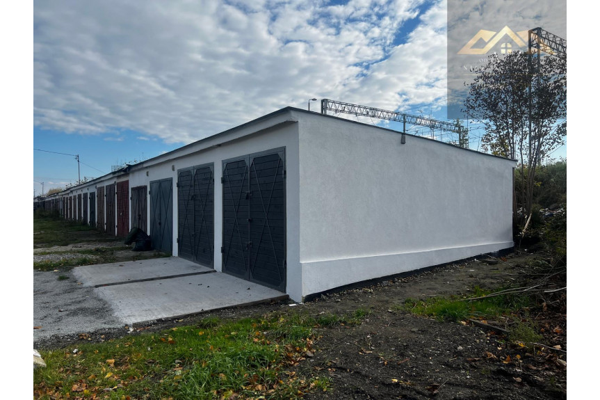 Tarn&oacute;w, Strusina, Jana Kochanowskiego, Garaż po remoncie w Tarnowie