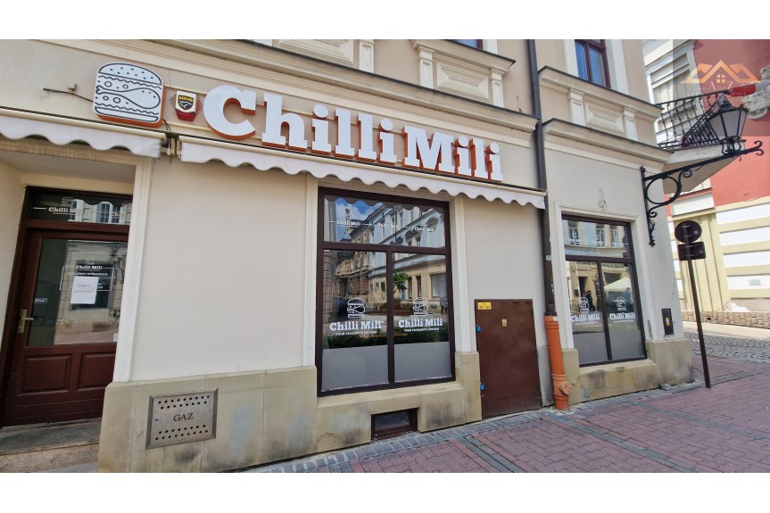 małopolskie, Tarn&oacute;w, Gotowy lokal pod działalność gastronomiczną, gotowy z zapleczem kuchennym, witryny