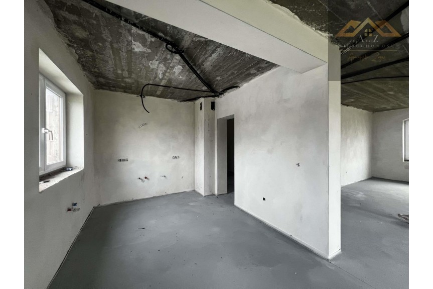 dąbrowski, Dąbrowa Tarnowska, 4 km od Dąbrowy Tarnowskiej