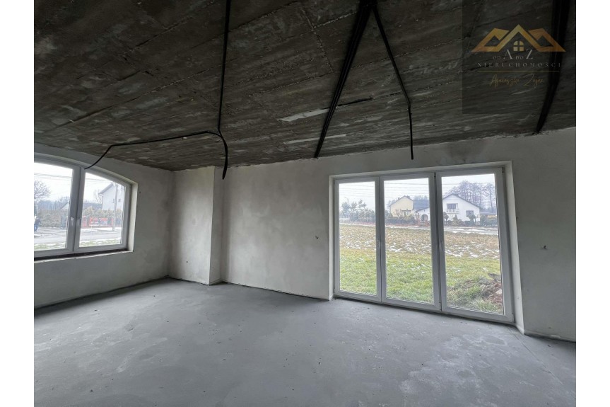 dąbrowski, Dąbrowa Tarnowska, 4 km od Dąbrowy Tarnowskiej