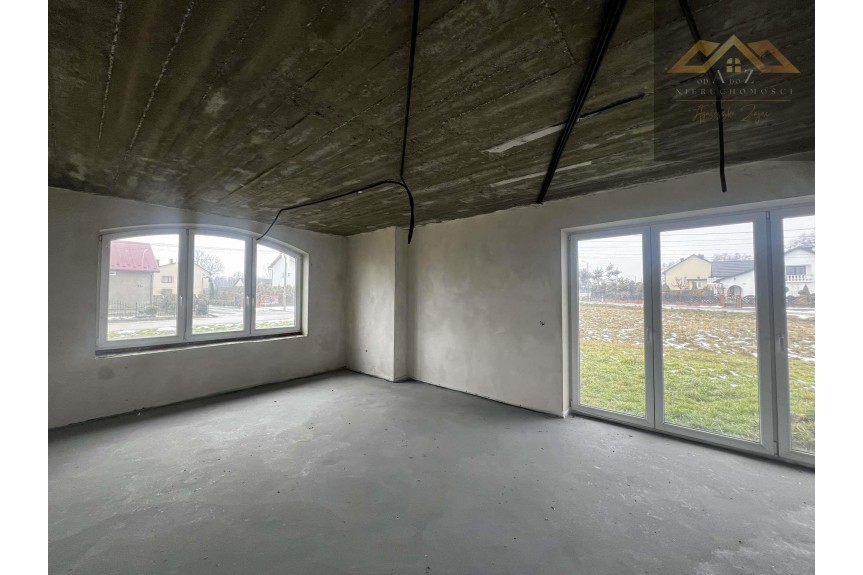 dąbrowski, Dąbrowa Tarnowska, 4 km od Dąbrowy Tarnowskiej