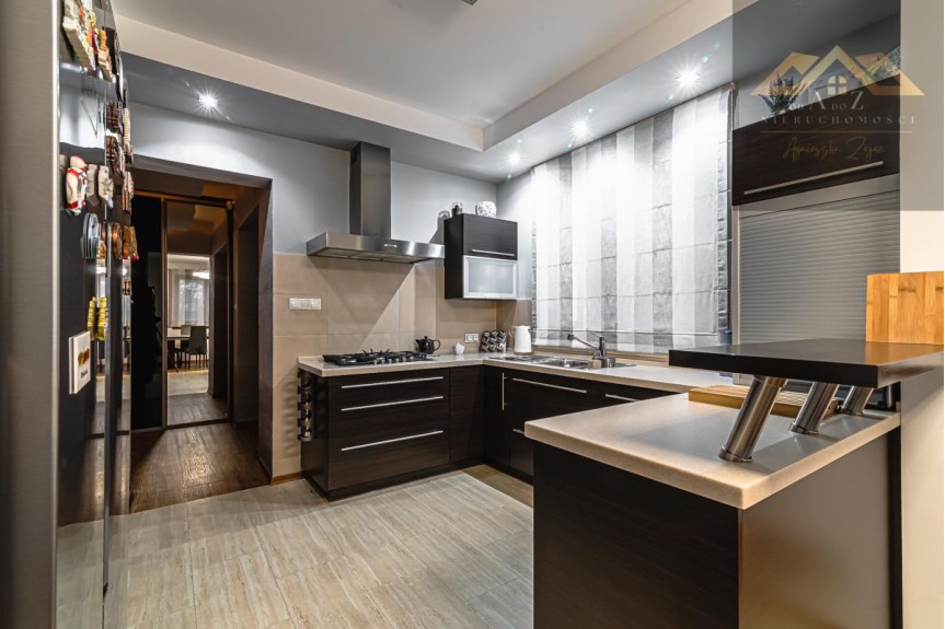 tarnowski, Tuch&oacute;w, Piotrkowice, Wyjątkowo położ&oacute;na willa podmiejska