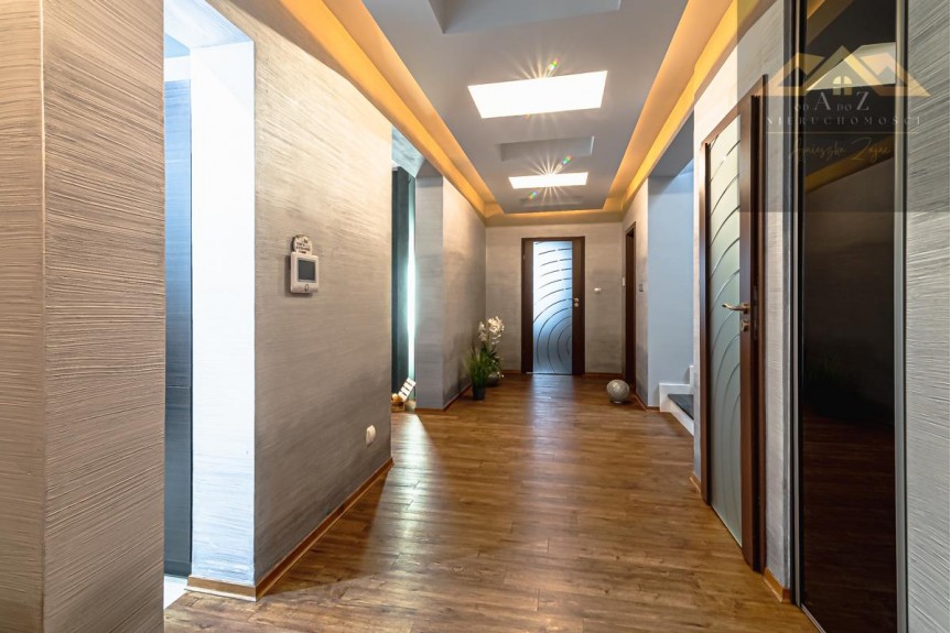 tarnowski, Tuch&oacute;w, Piotrkowice, Wyjątkowo położ&oacute;na willa podmiejska