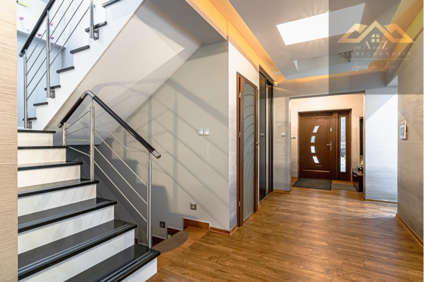 tarnowski, Tuch&oacute;w, Piotrkowice, Wyjątkowo położ&oacute;na willa podmiejska