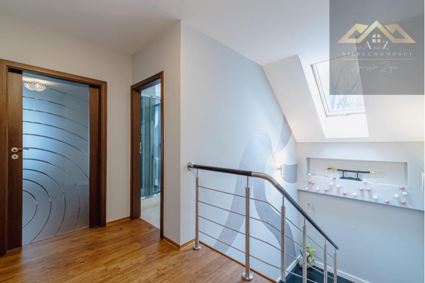 tarnowski, Tuch&oacute;w, Piotrkowice, Wyjątkowo położ&oacute;na willa podmiejska