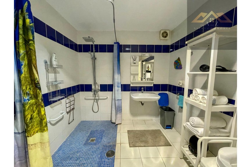Santa Cruz de Tenerife, Arona, Los Cristianos, MT-2606231 Duże mieszkanie z jedną sypialnią Los Cristianos
