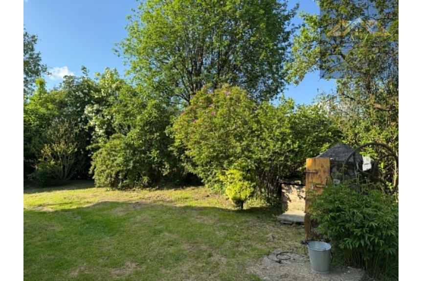 tarnowski, Skrzysz&oacute;w, Łękawica, Budynek mieszkalny wraz ze stodołą, położony z dala od zabudowań