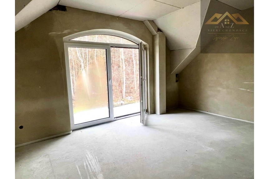 dębicki, Czarna, Żdżary, Nowy dom przy lesie