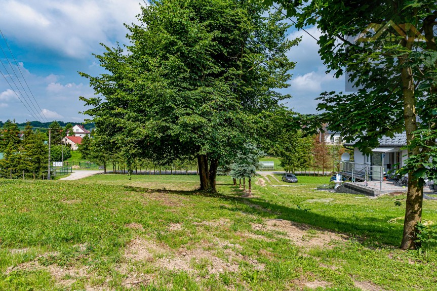 tarnowski, Tuch&oacute;w, Karwodrza, Dom w spokojnej zielonej lokalizacji