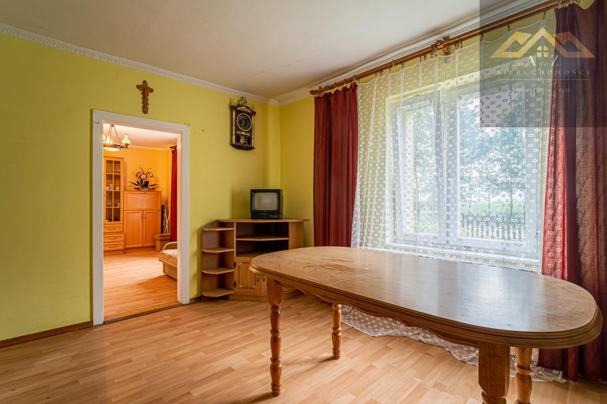 tarnowski, Wietrzychowice, Miechowice Małe, Dom murowany w spokojnym otoczeniu
