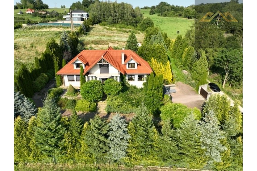 tarnowski, Tuch&oacute;w, Na sprzedaż dom w Tuchowie o pow. 279,35 m2