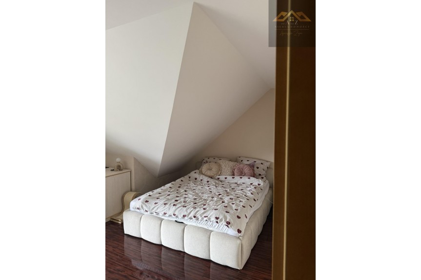 tarnowski, Tuch&oacute;w, Na sprzedaż dom w Tuchowie o pow. 279,35 m2