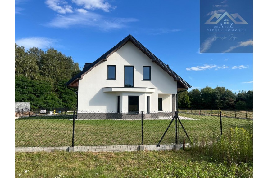 dębicki, Czarna, Żdżary, Nowy dom przy lesie